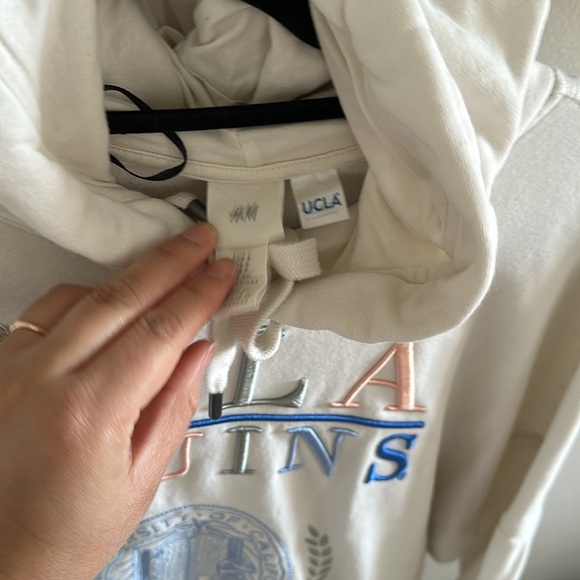UCLA oversized hoodie NWOT - Picture 4 of 7